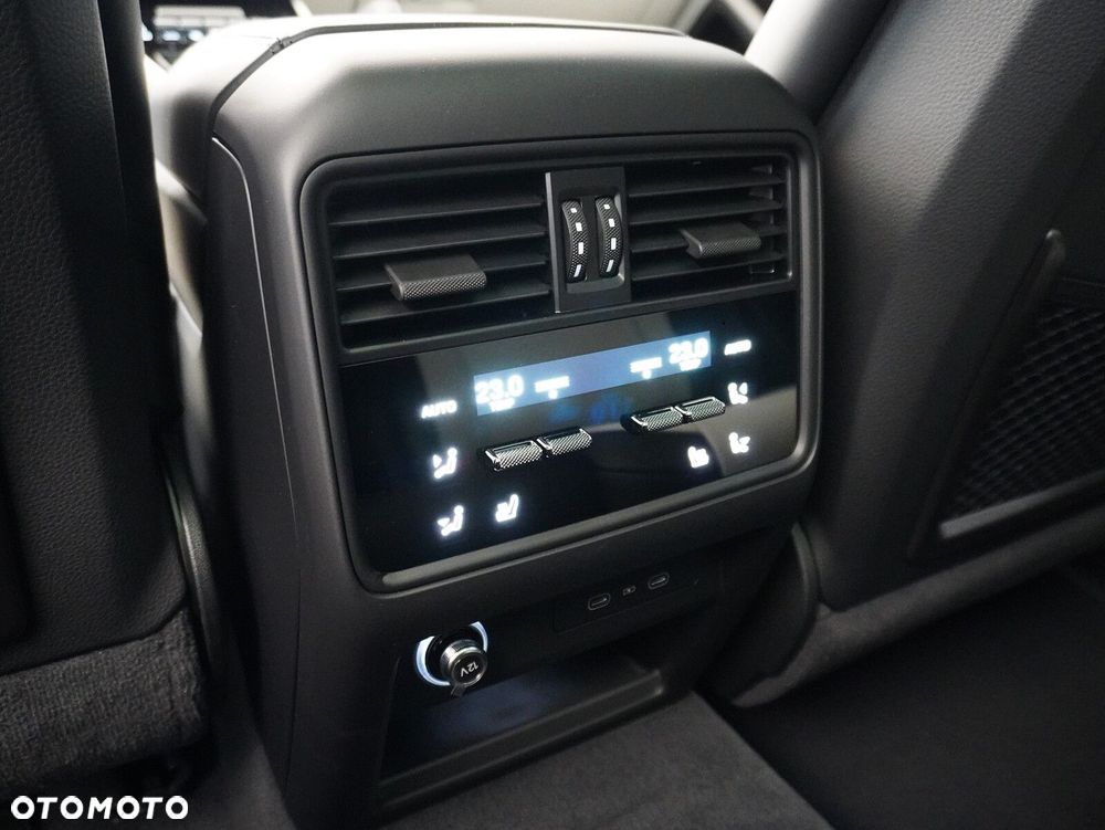 Porsche Cayenne Black Edition - 35