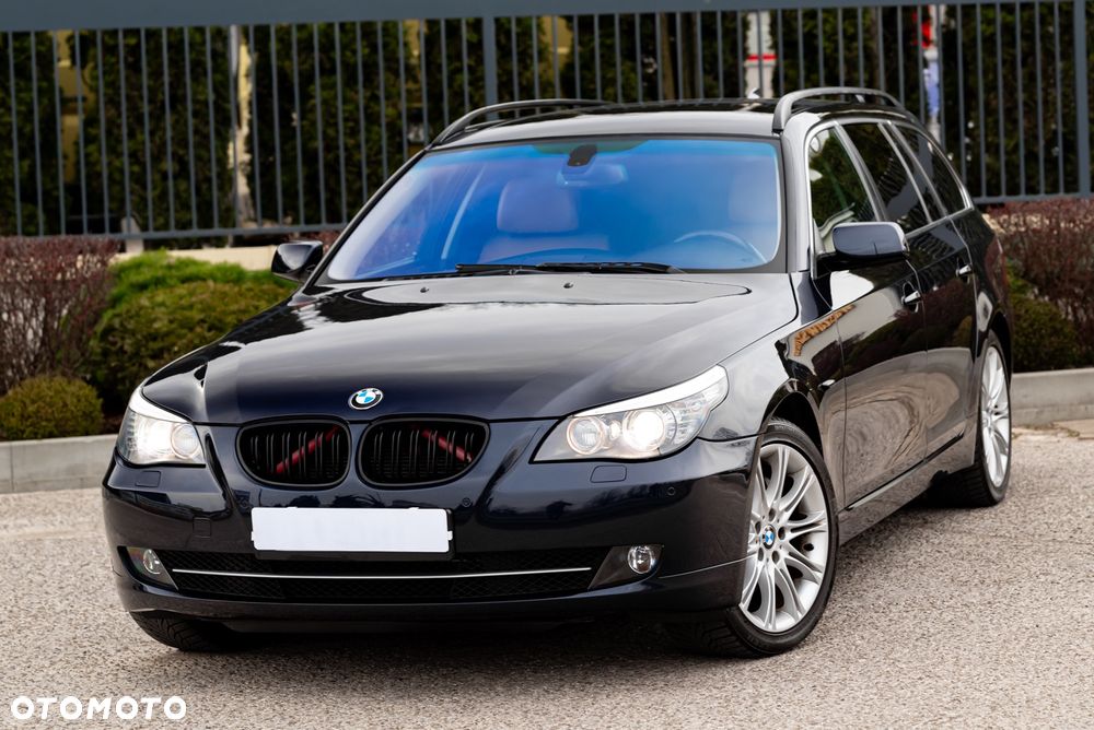 BMW Seria 5 525i xDrive - 1