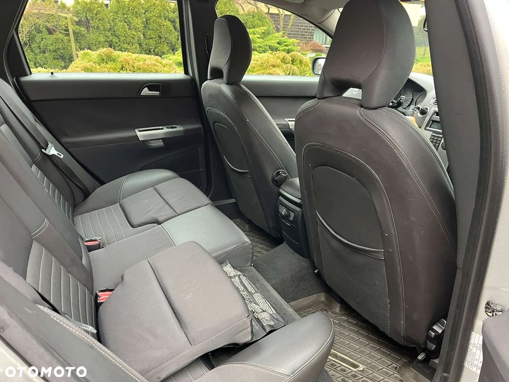 Volvo V50 2.0D Momentum - 22