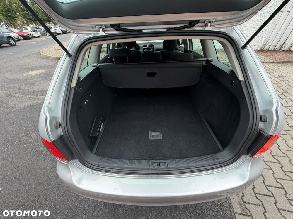 Volkswagen Golf 1.6 TDI DPF BlueMotion Technology Comfortline - 12