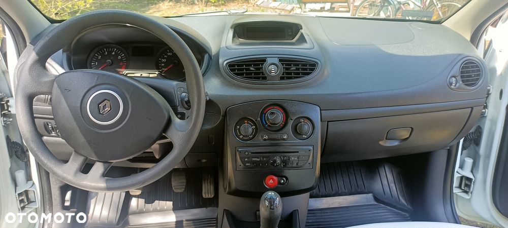 Renault Clio 1.2 16V Authentique Euro5 - 10