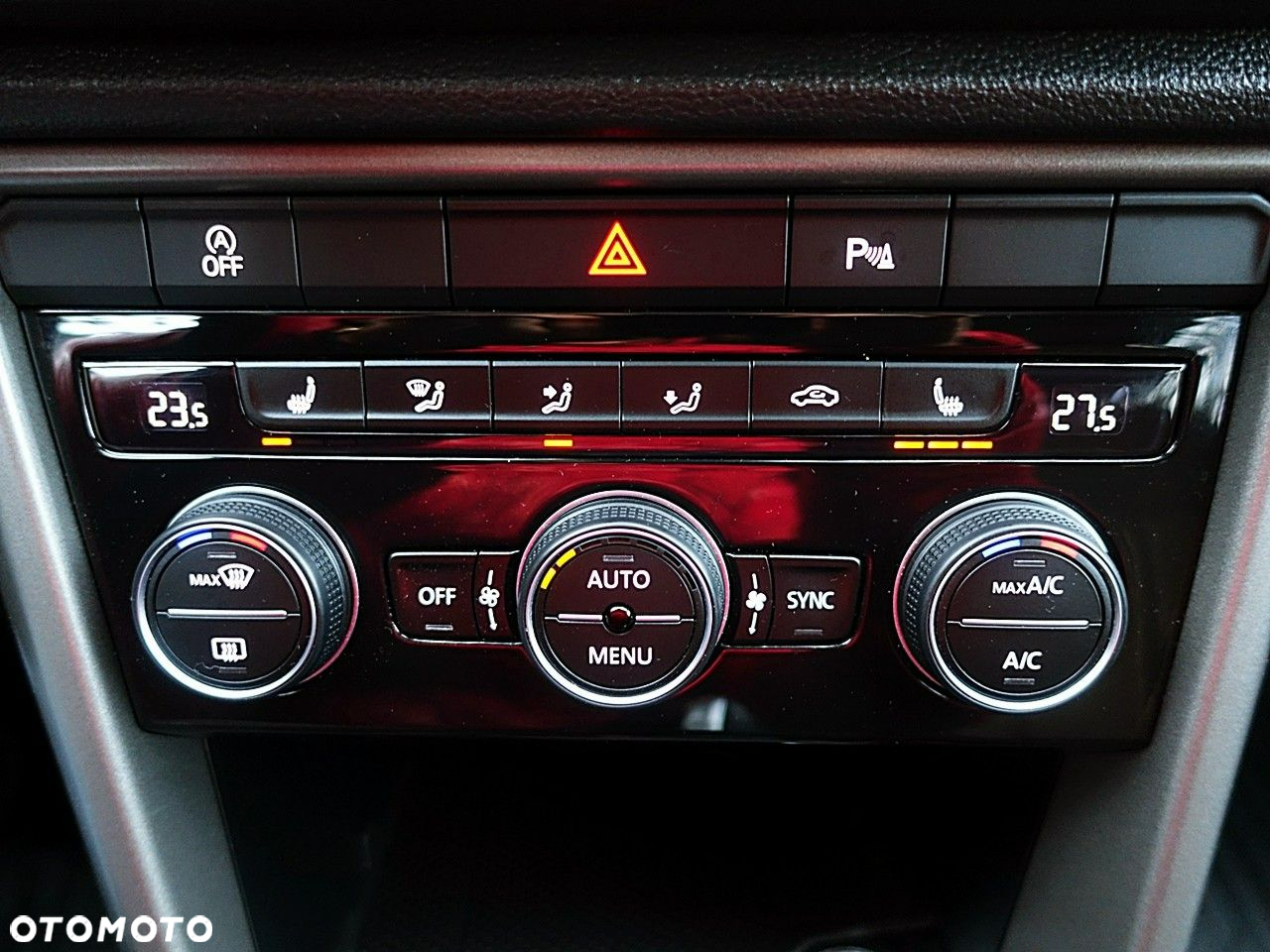 Volkswagen T-Roc - 23