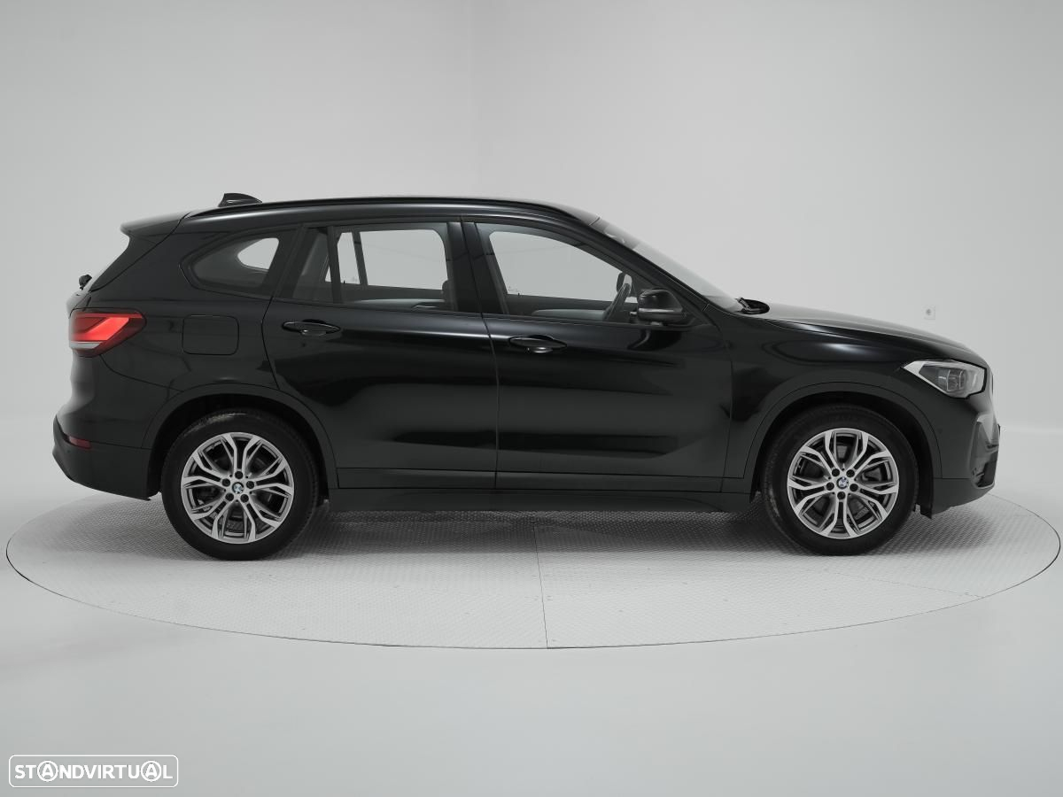 BMW X1 25 e xDrive Corporate Edition - 2