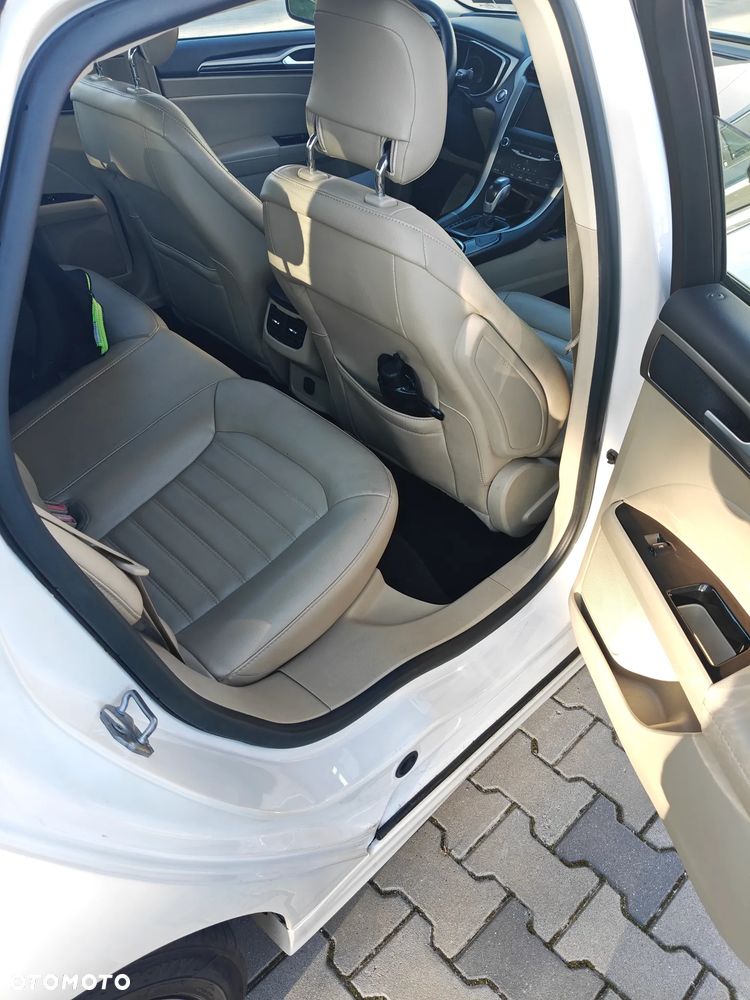 Ford Fusion 2.0 EcoBoost Titanium - 18