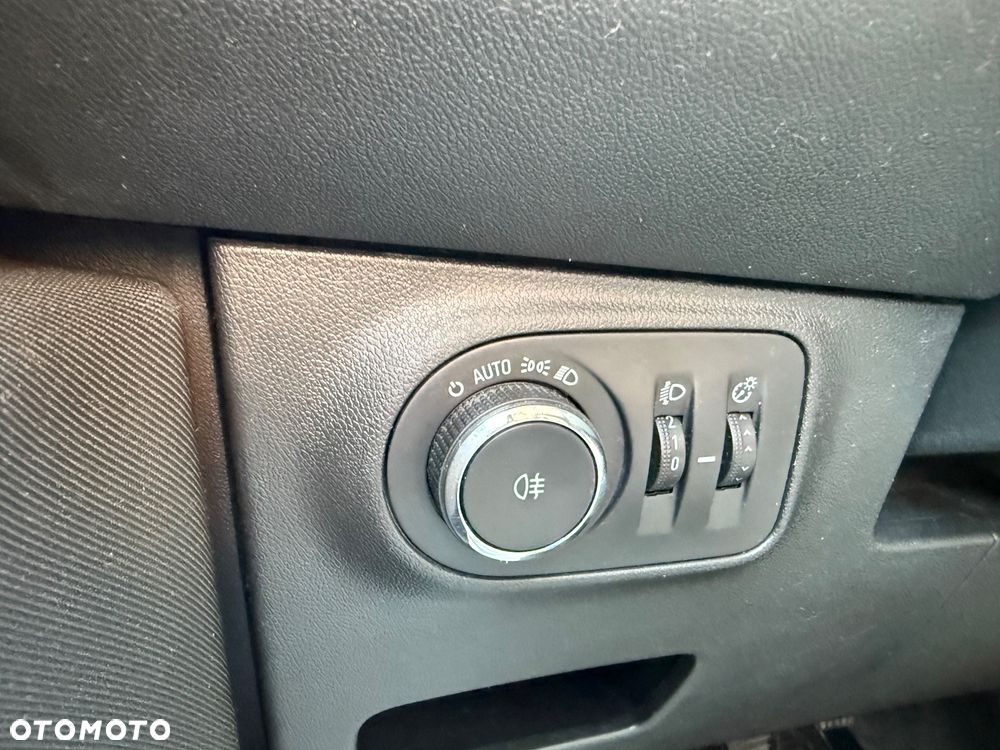 Opel Corsa 1.3 CDTI DPF - 14