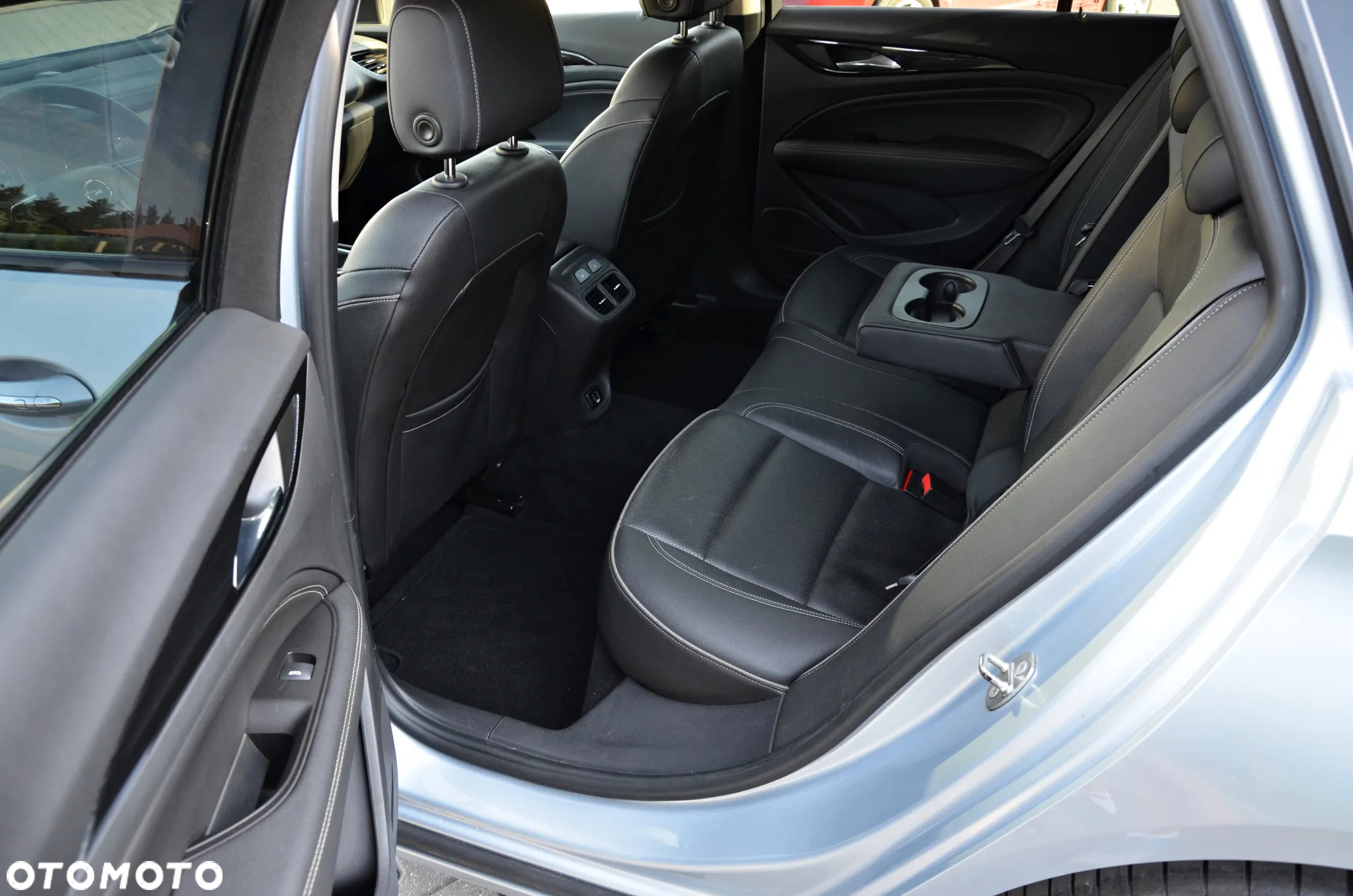 Opel Insignia 1.6 CDTI Sports Tourer ecoFLEXStart/Stop Business Innovation - 30
