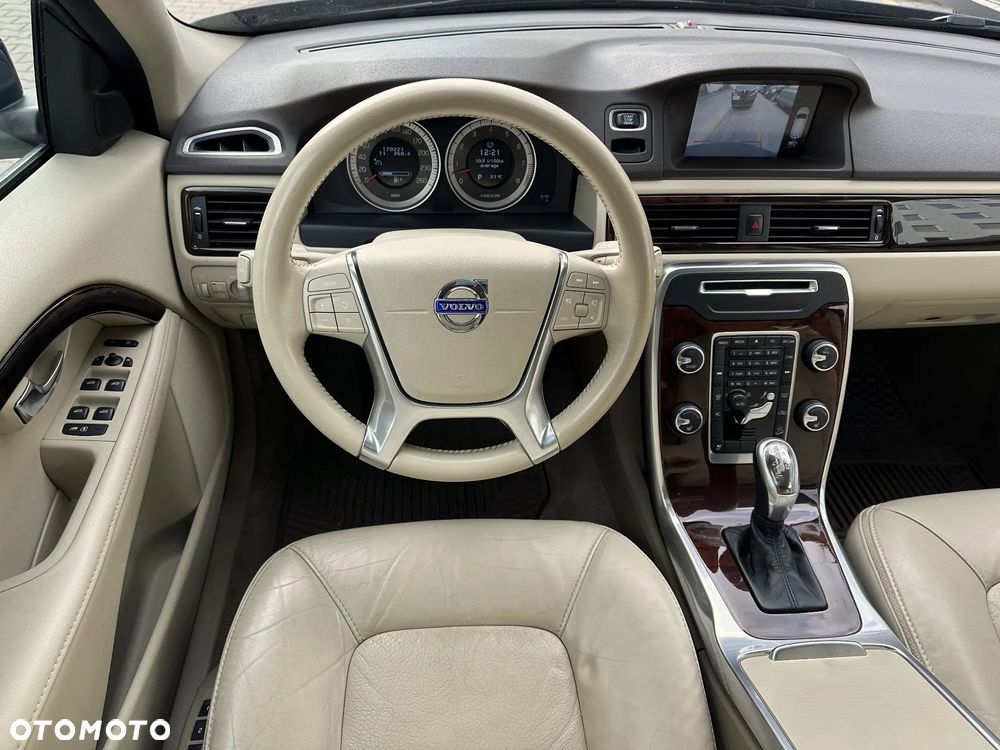 Volvo XC 70 3.2 AWD Summum - 4