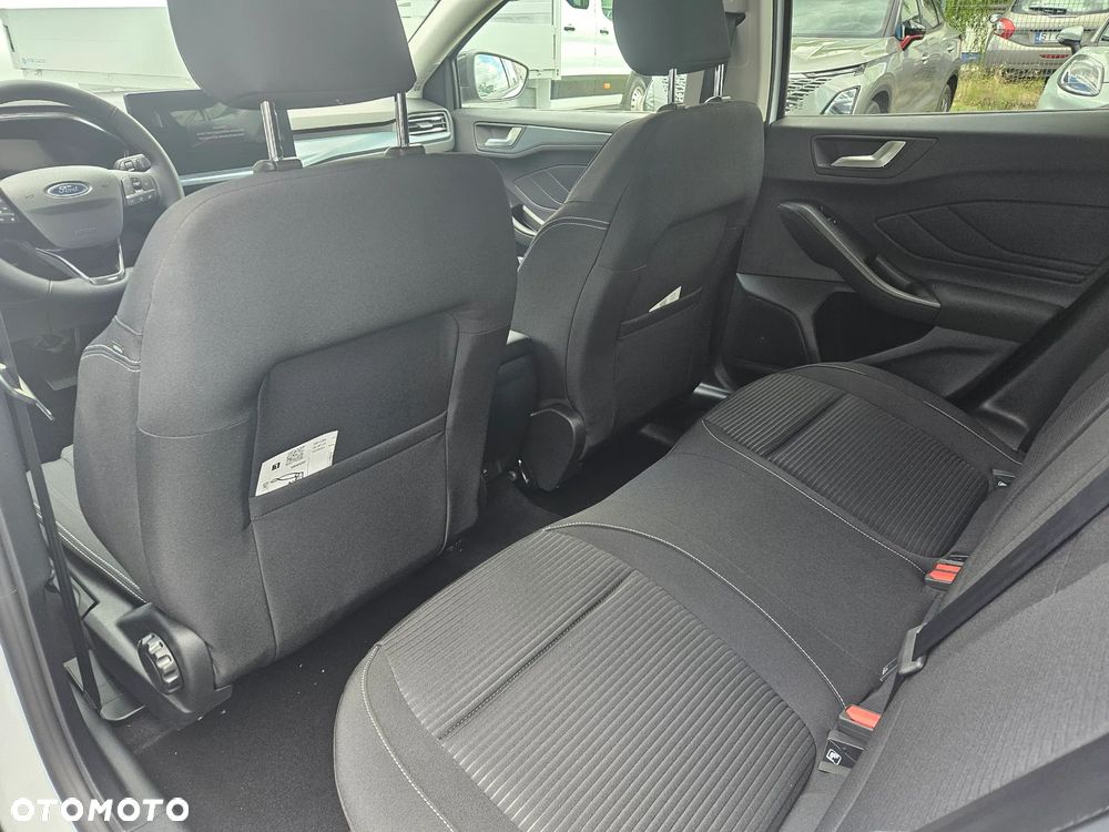 Ford Focus 1.0 EcoBoost mHEV Active X - 17