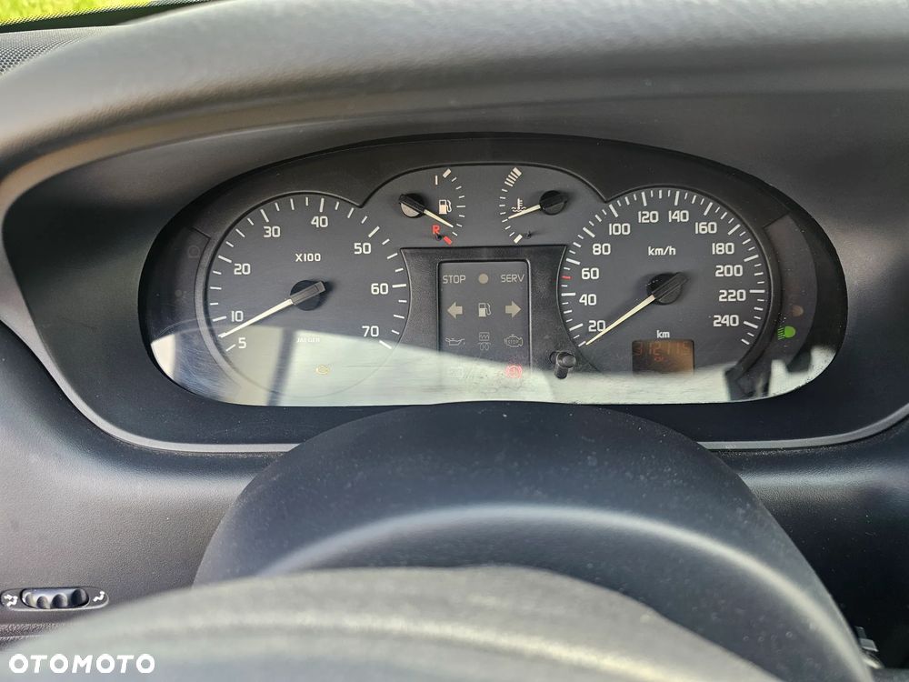 Renault Megane 1.6 - 15