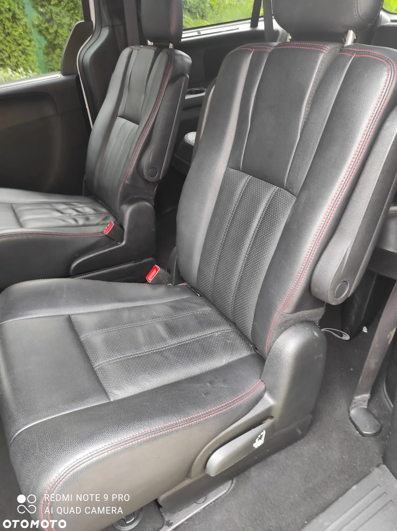 Dodge Grand Caravan - 36