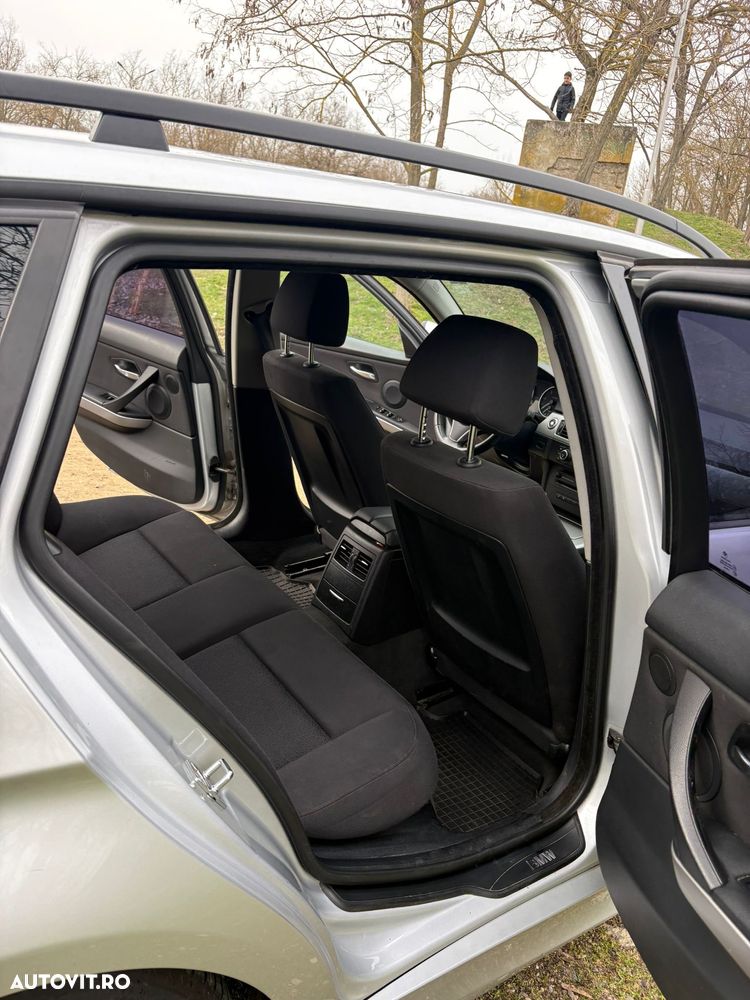 BMW Seria 3 320d - 10