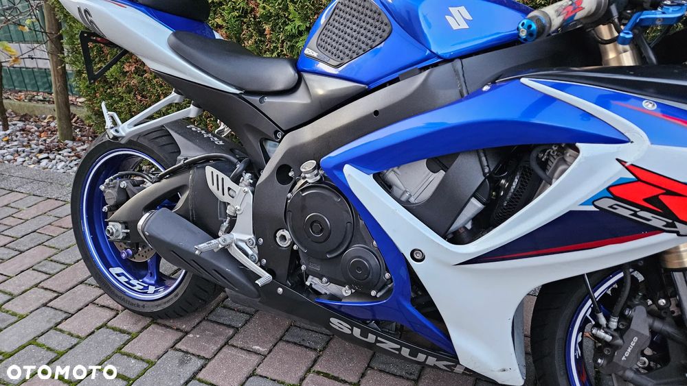 Suzuki GSX-R - 27