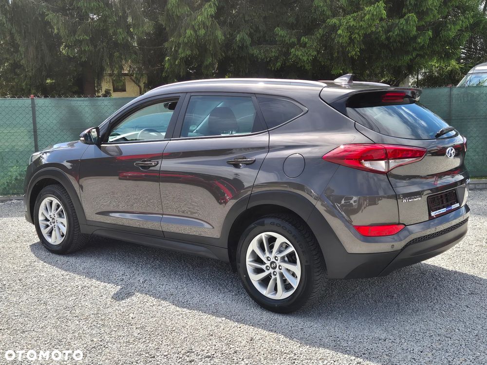 Hyundai Tucson blue 1.7 CRDi 2WD Style - 14