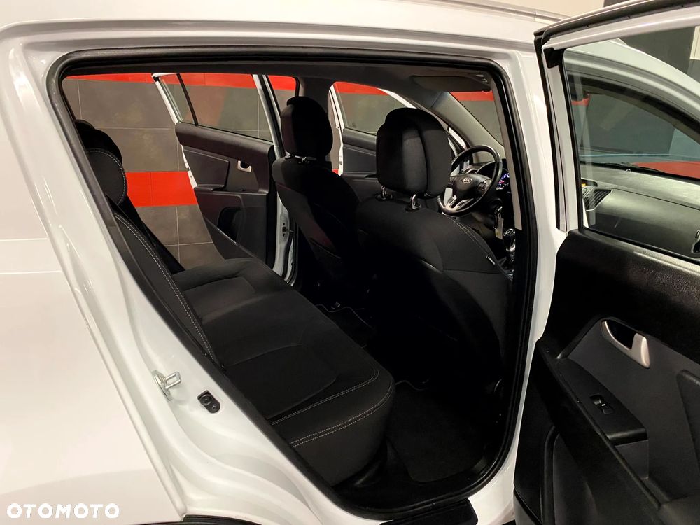 Kia Sportage 1.6 GDI Business Line L 2WD - 23