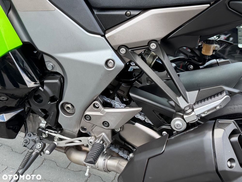 Kawasaki Ninja 1000 SX - 38