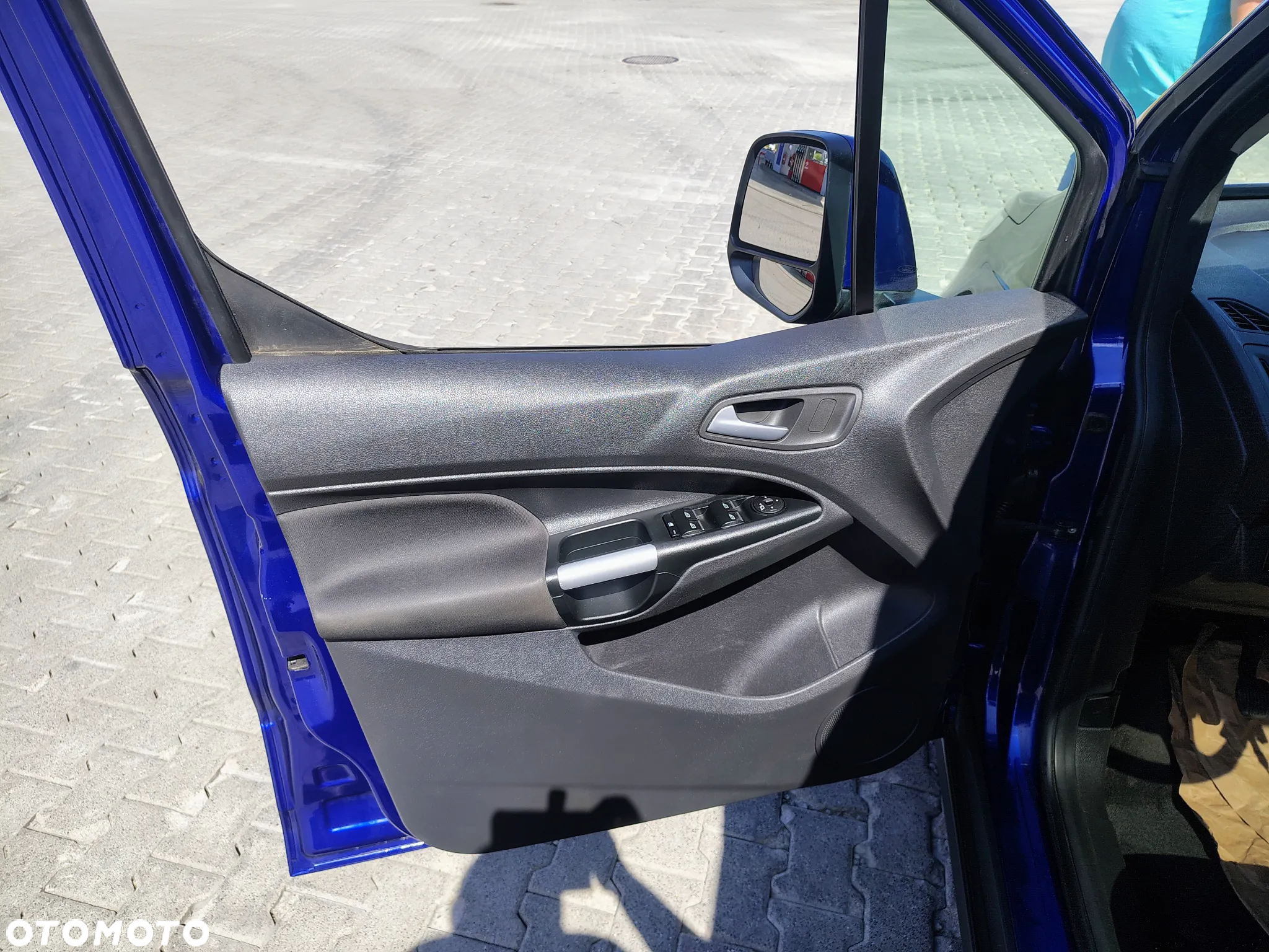 Ford Tourneo Connect Grand - 15