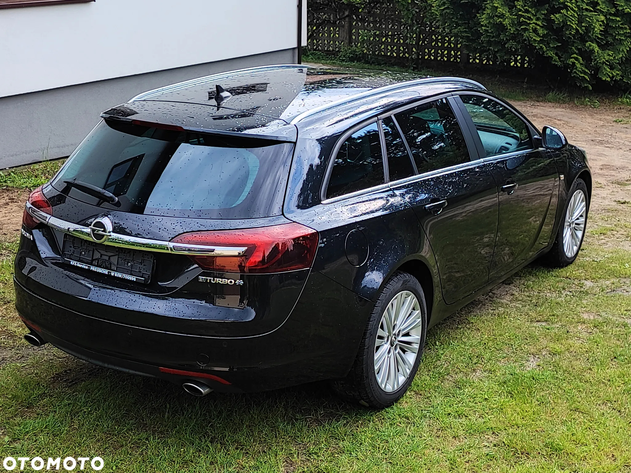 Opel Insignia 2.0 Bi Turbo CDTI 4x4 Sports Tourer Edition - 4