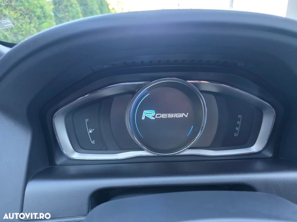 Volvo XC 60 D5AWD R-Design - 30