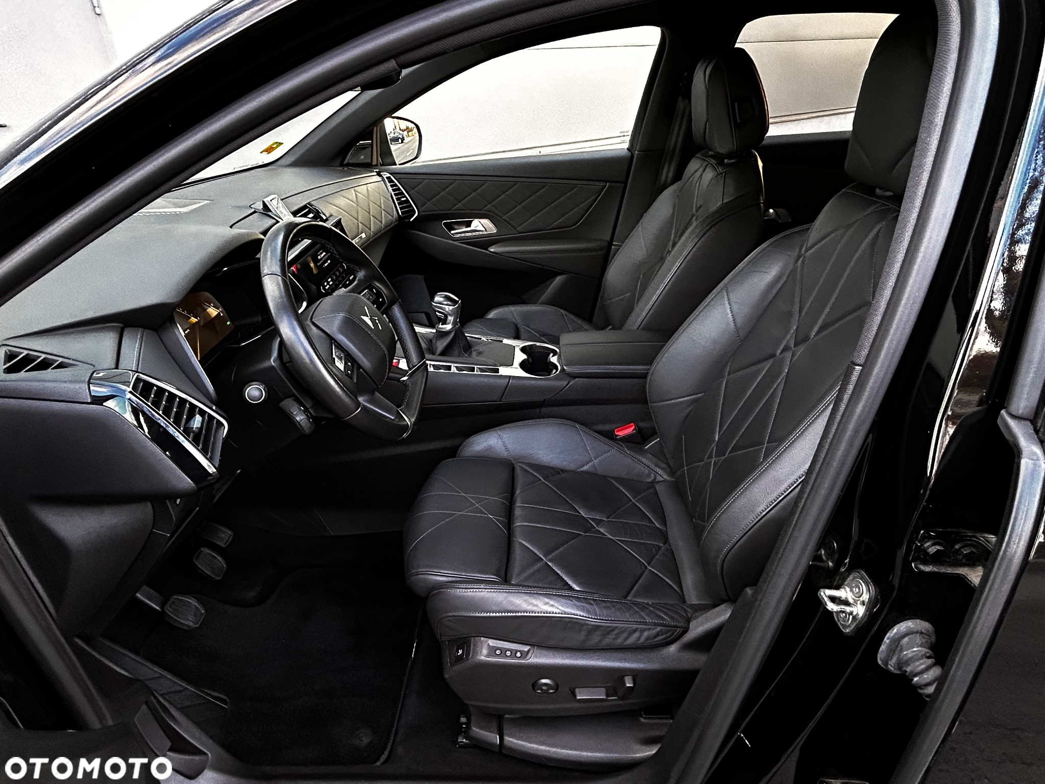 DS Automobiles DS 7 Crossback 1.2 PureTech Chic - 25