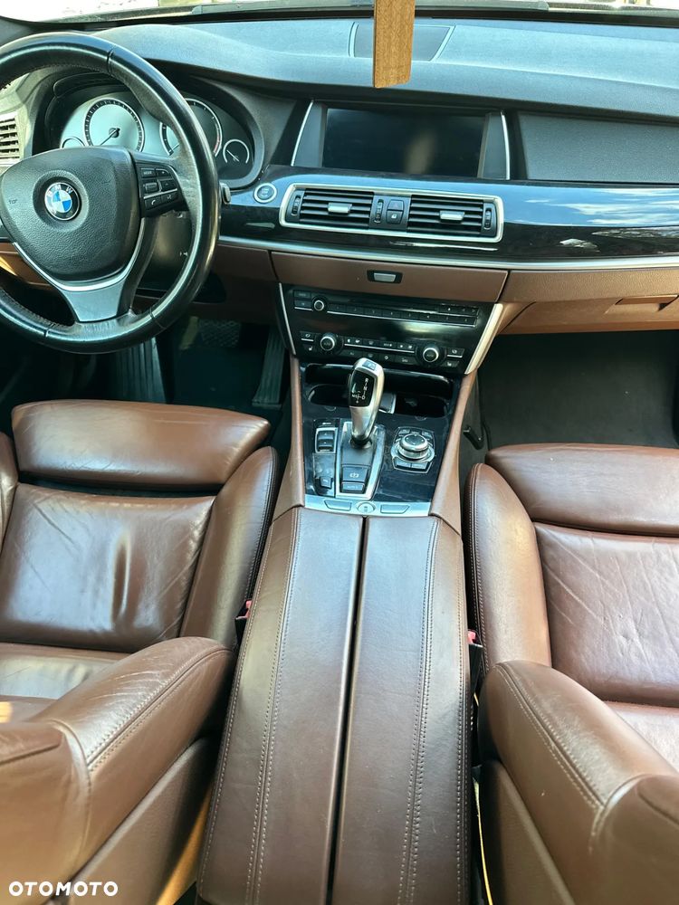 BMW 5GT - 7