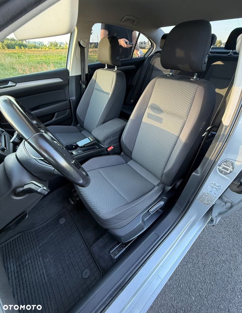 Volkswagen Passat 2.0 TDI BMT Comfortline - 13