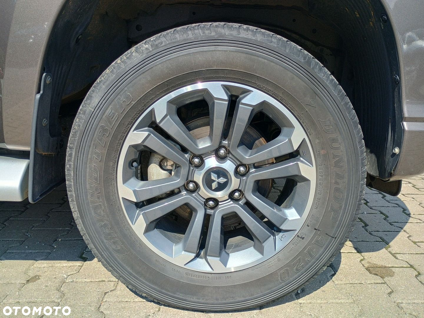 Mitsubishi L200 2.2 d DC Instyle Plus - 12
