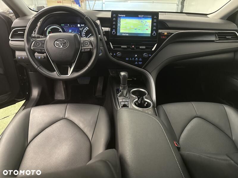 Toyota Camry 2.5 Hybrid Executive CVT - 23