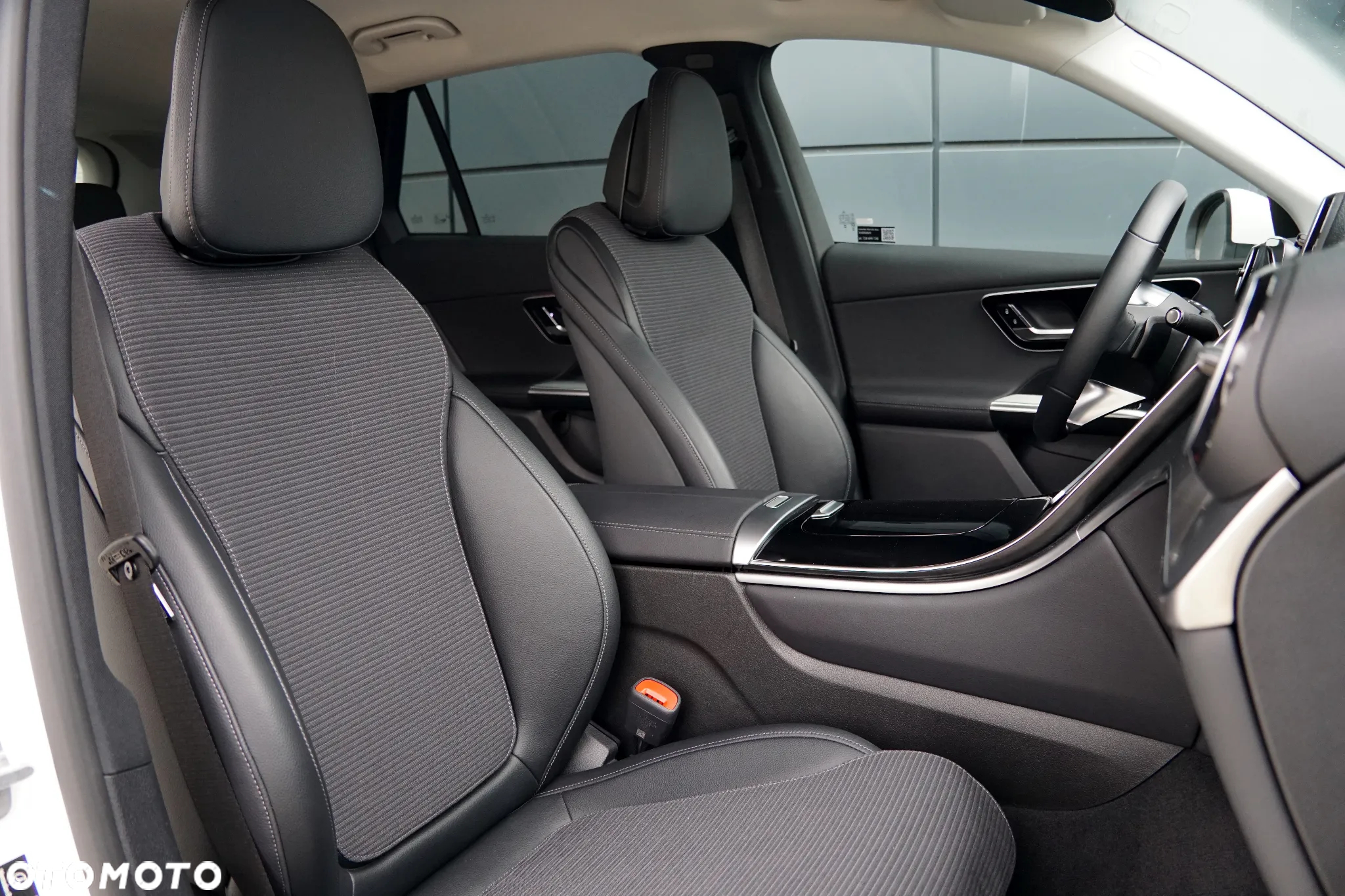 Mercedes-Benz GLC 220 d 4Matic 9G-TRONIC Avantgarde Advanced - 28