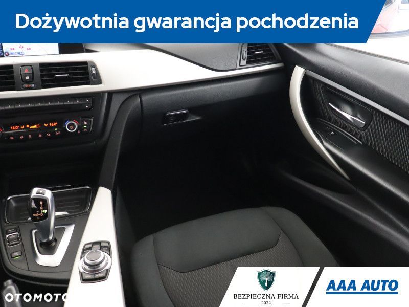 BMW Seria 3 - 10
