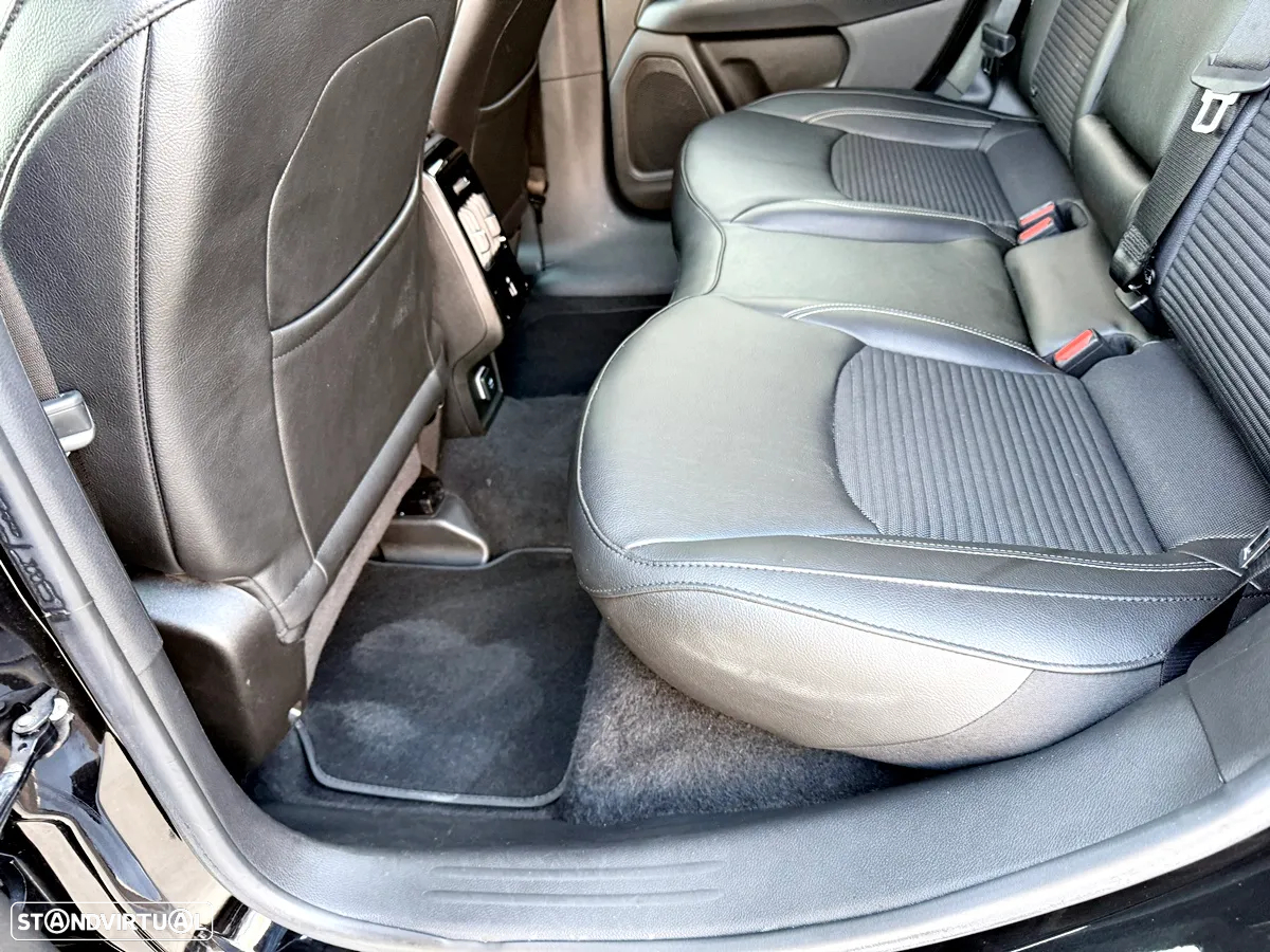 Jeep Compass - 30