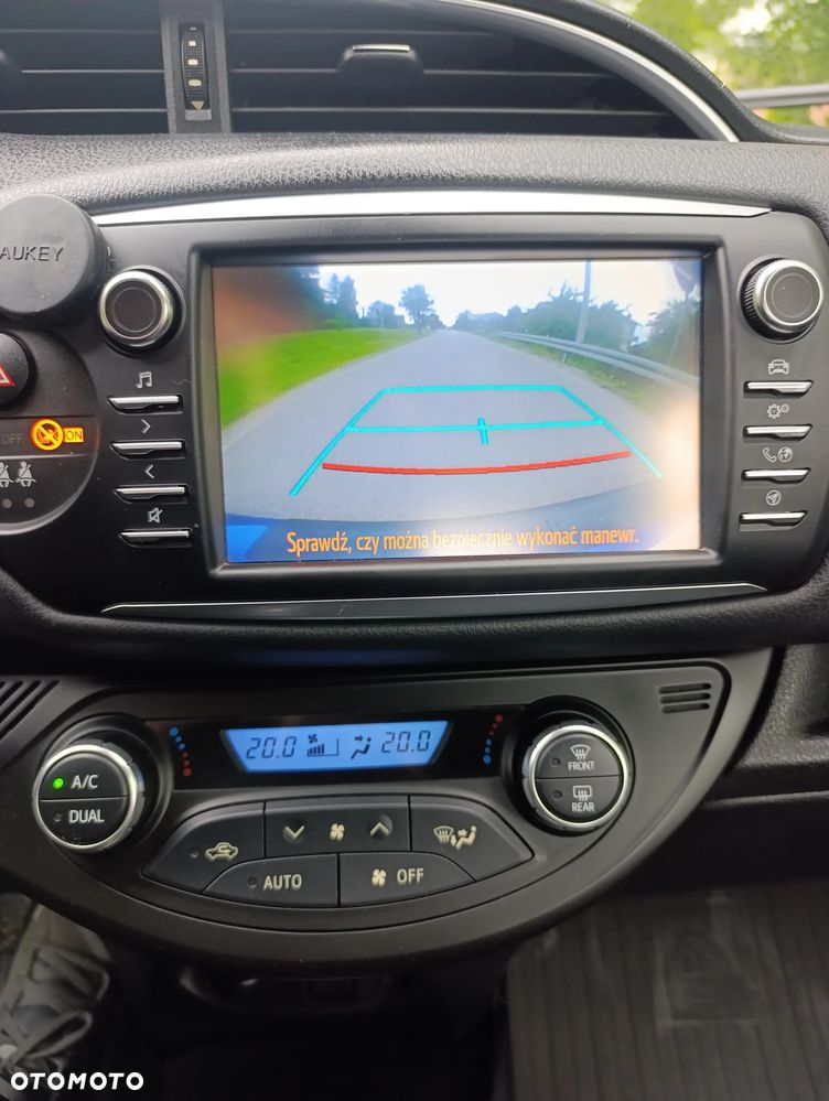 Toyota Yaris - 13