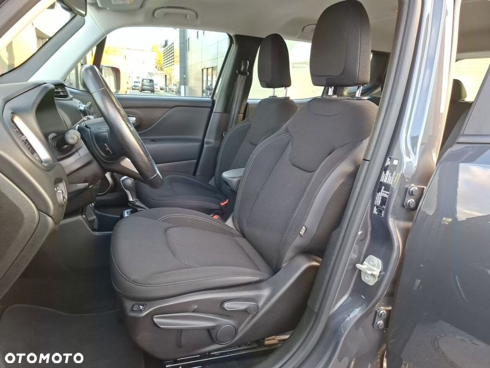 Jeep Renegade - 10