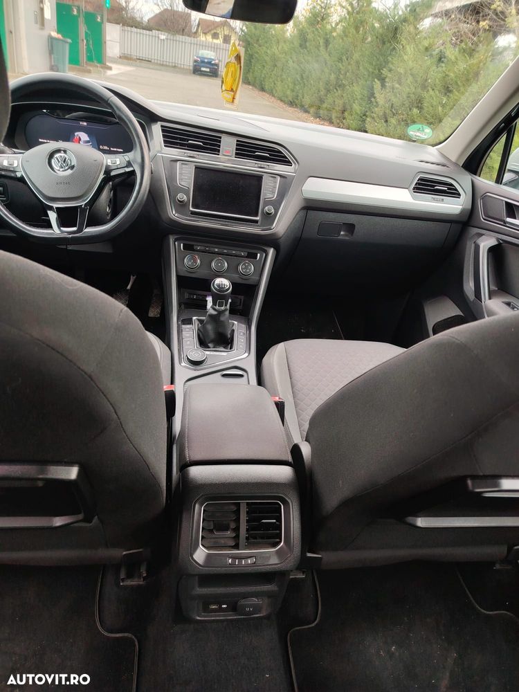 Volkswagen Tiguan - 6