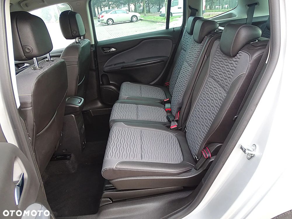 Opel Zafira Tourer 1.4 Turbo Innovation - 29