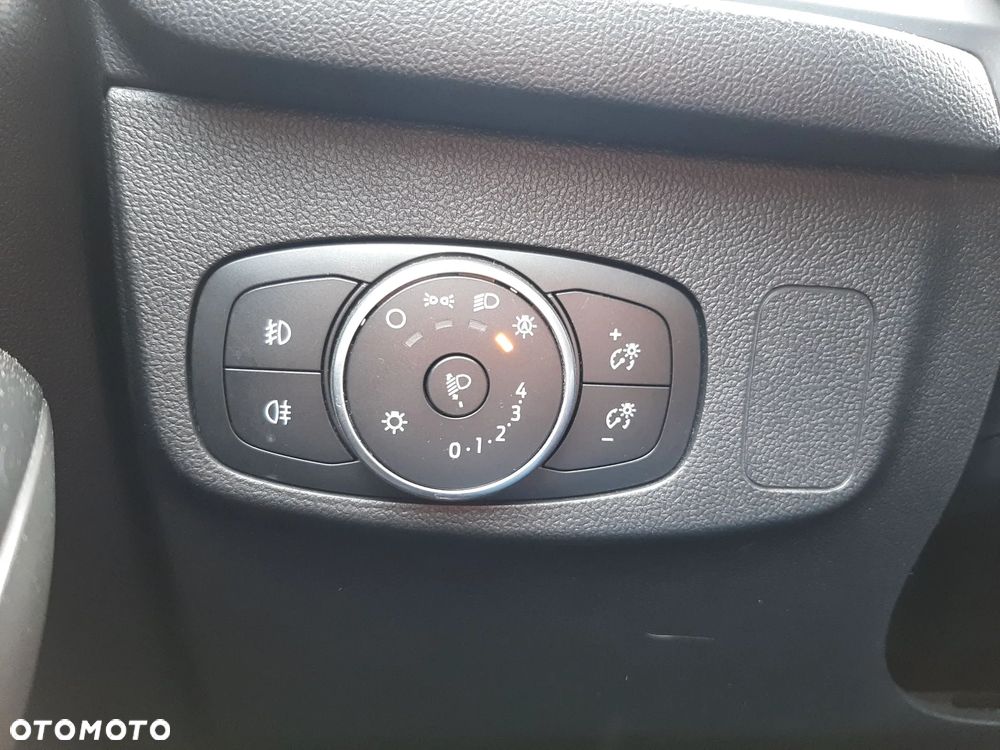 Ford Focus 1.5 EcoBlue SCR Titanium - 21
