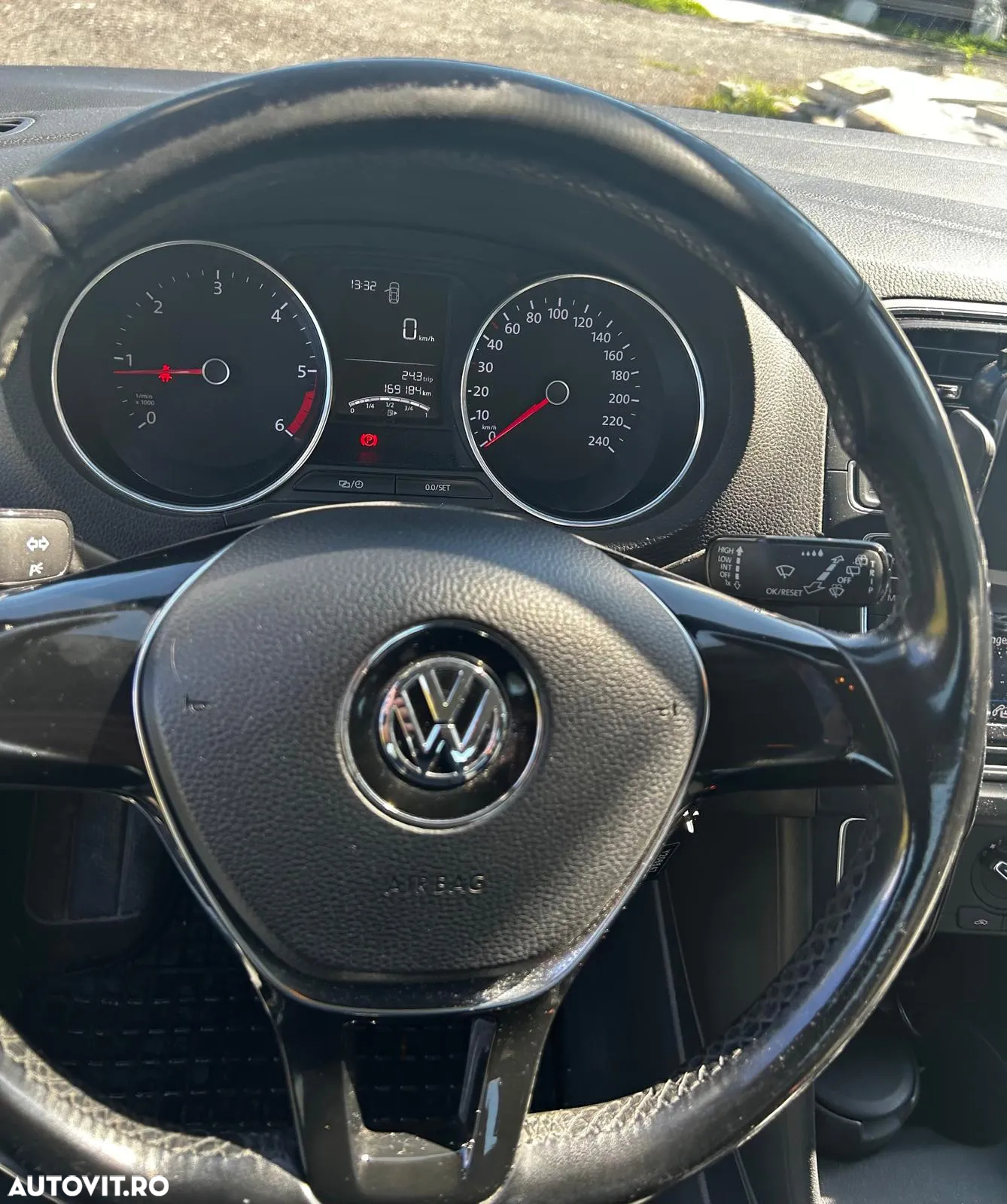 Volkswagen Polo - 2