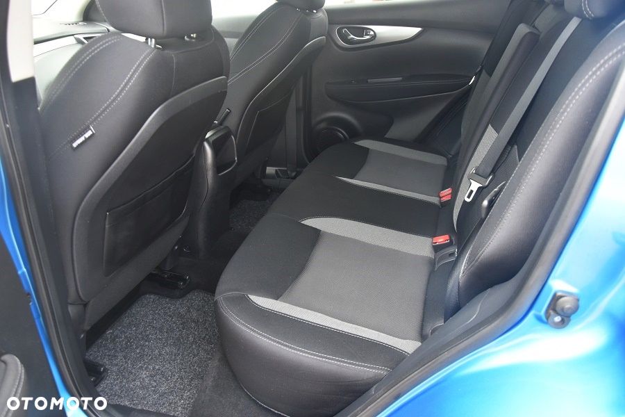 Nissan Qashqai 1.2 DIG-T Xtronic TEKNA - 17