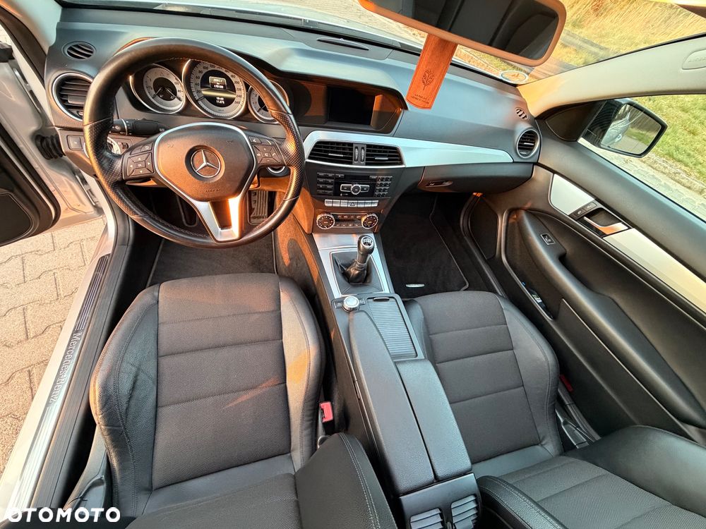 Mercedes-Benz Klasa C 180 (BlueEFFICIENCY) - 7