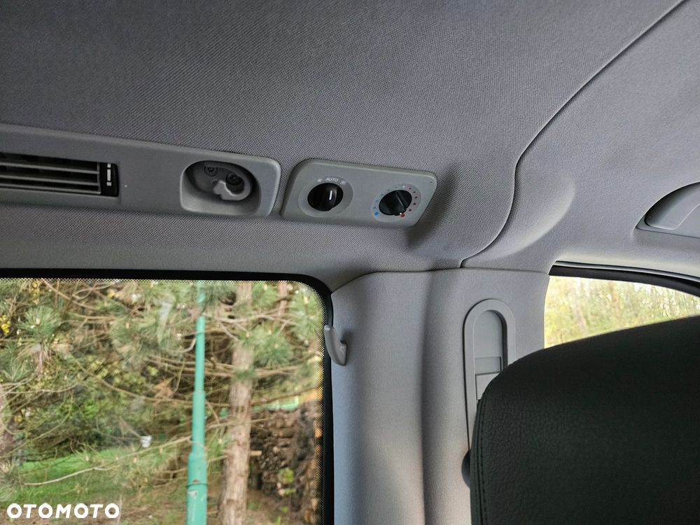 Mercedes-Benz Viano 2.8 CDI Ambiente - 12