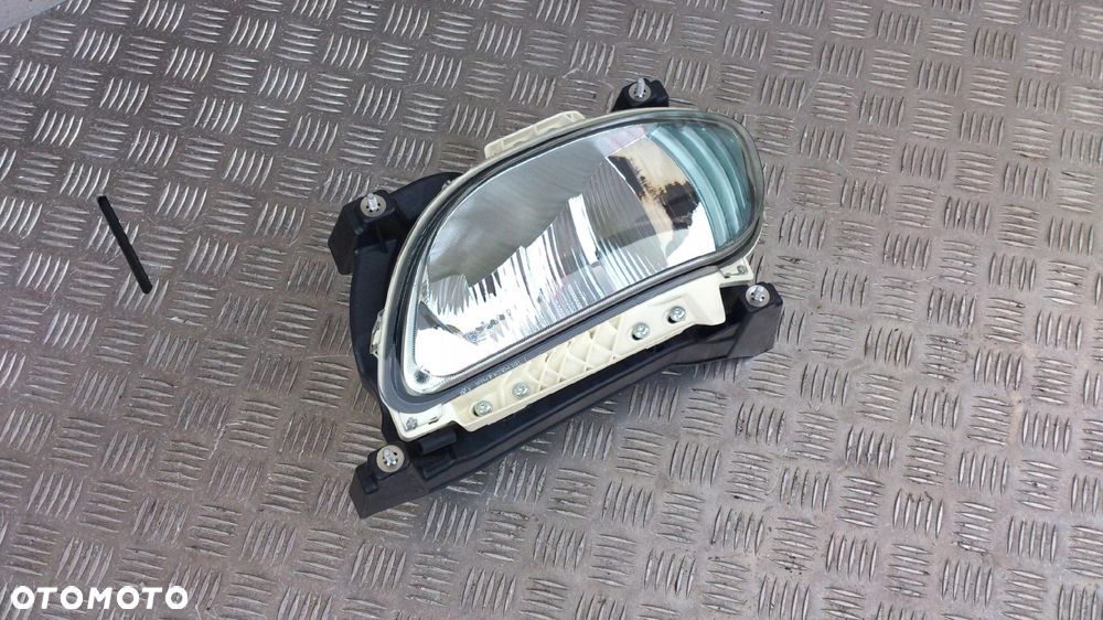 HALOGEN PRZEDNI LEWY NOWY DAF XF 106 - 2