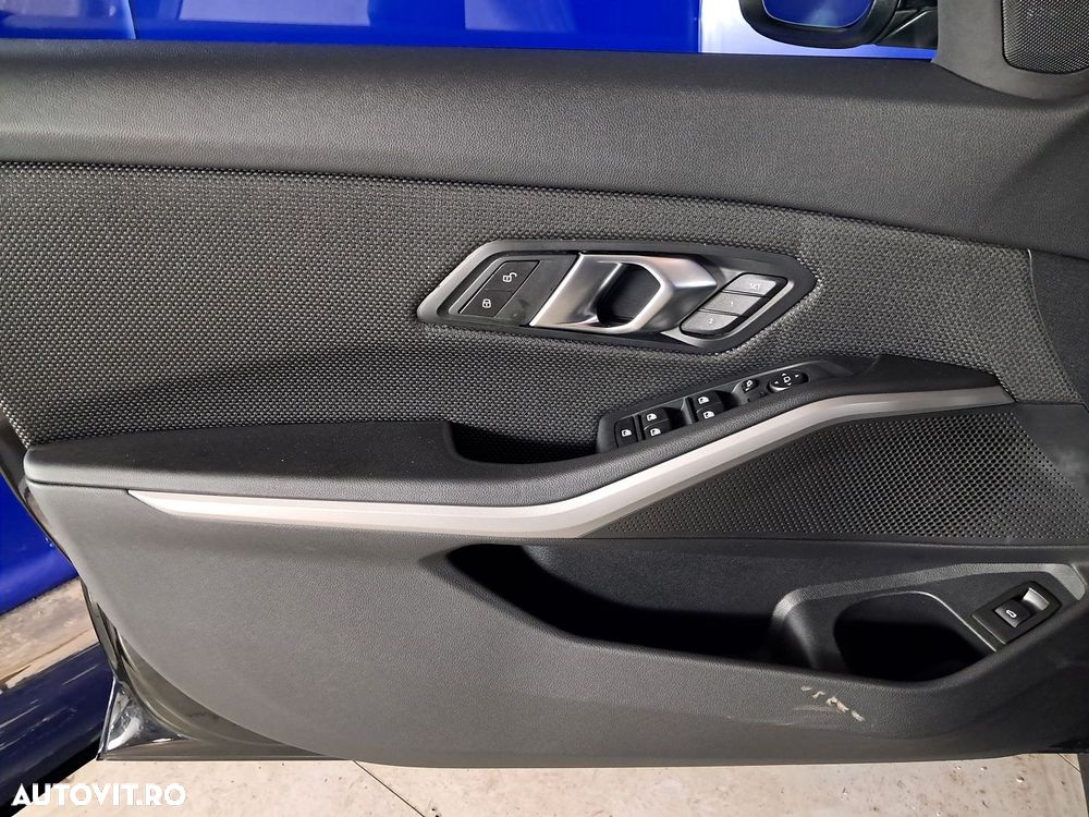 BMW Seria 3 - 22