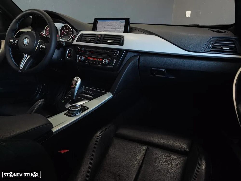BMW 320 d Auto Pack M - 31