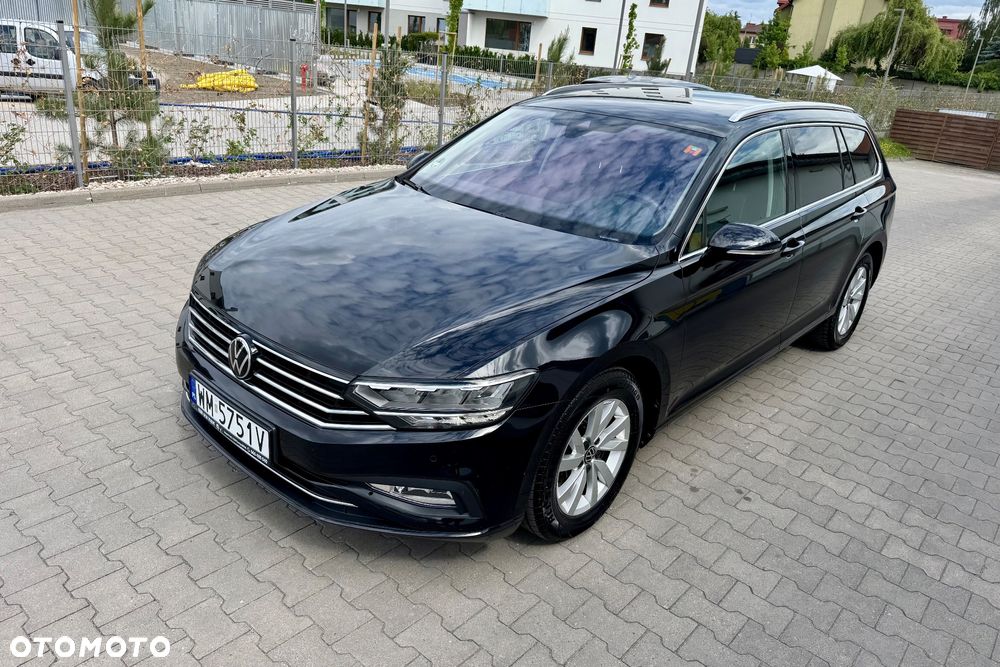 Volkswagen Passat 2.0 TDI SCR DSG Business - 9