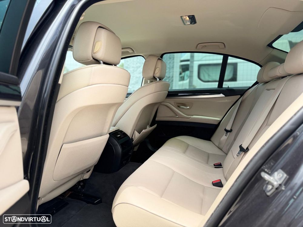BMW 520 d Exclusive Auto 123g - 19