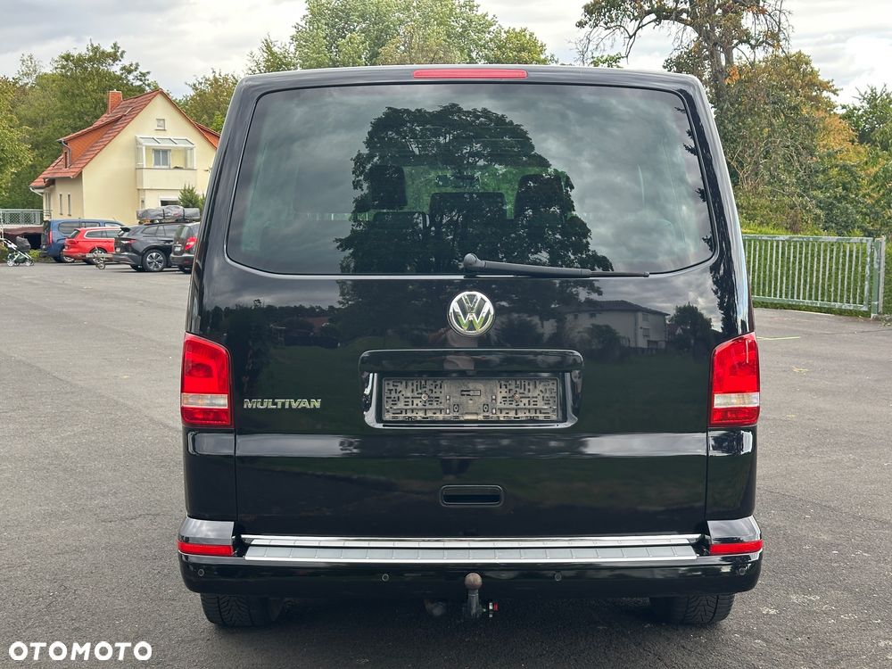 Volkswagen Multivan - 5