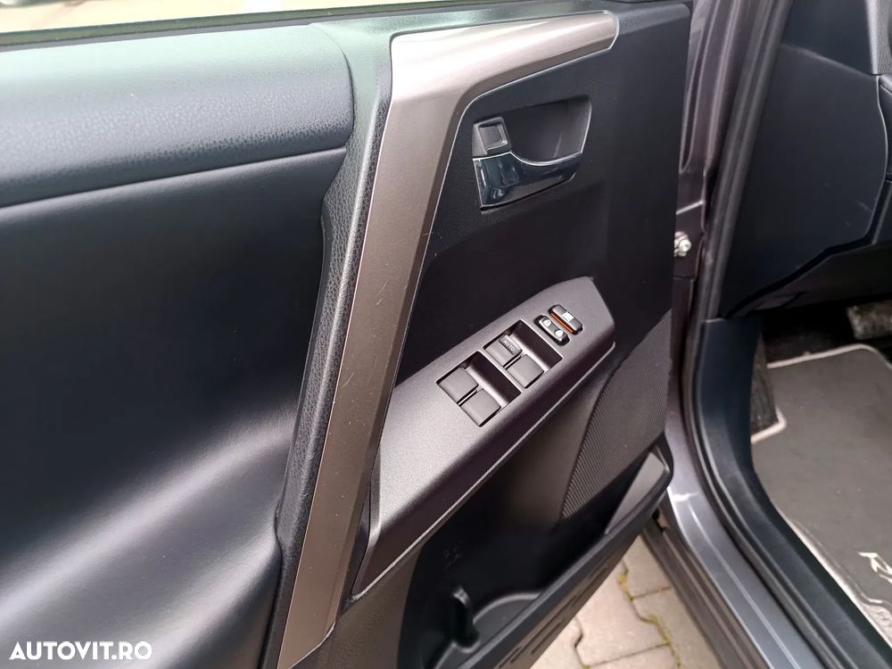 Toyota RAV4 2.5 VVT-i 4x2 Executive - 11