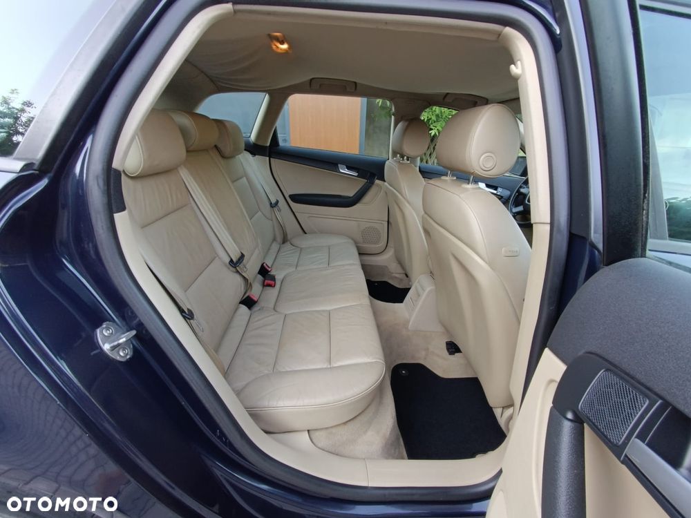 Audi A3 Sportback 1.9 TDI S line Sportpaket plus - 18