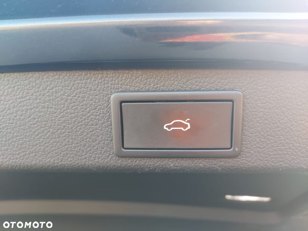 Skoda Superb 2.0 TDI DSG Sportline - 19