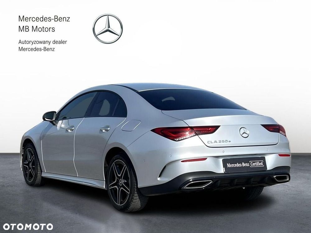 Mercedes-Benz CLA 250 e PHEV AMG Line 8G-DCT - 4