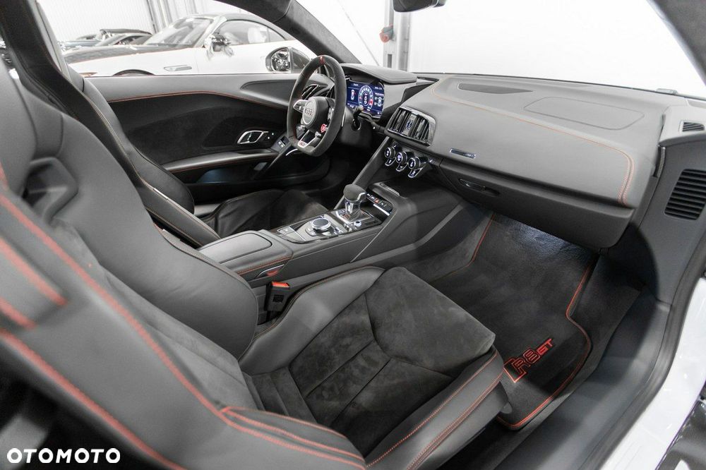 Audi R8 Coupé V10 RWD GT - 31